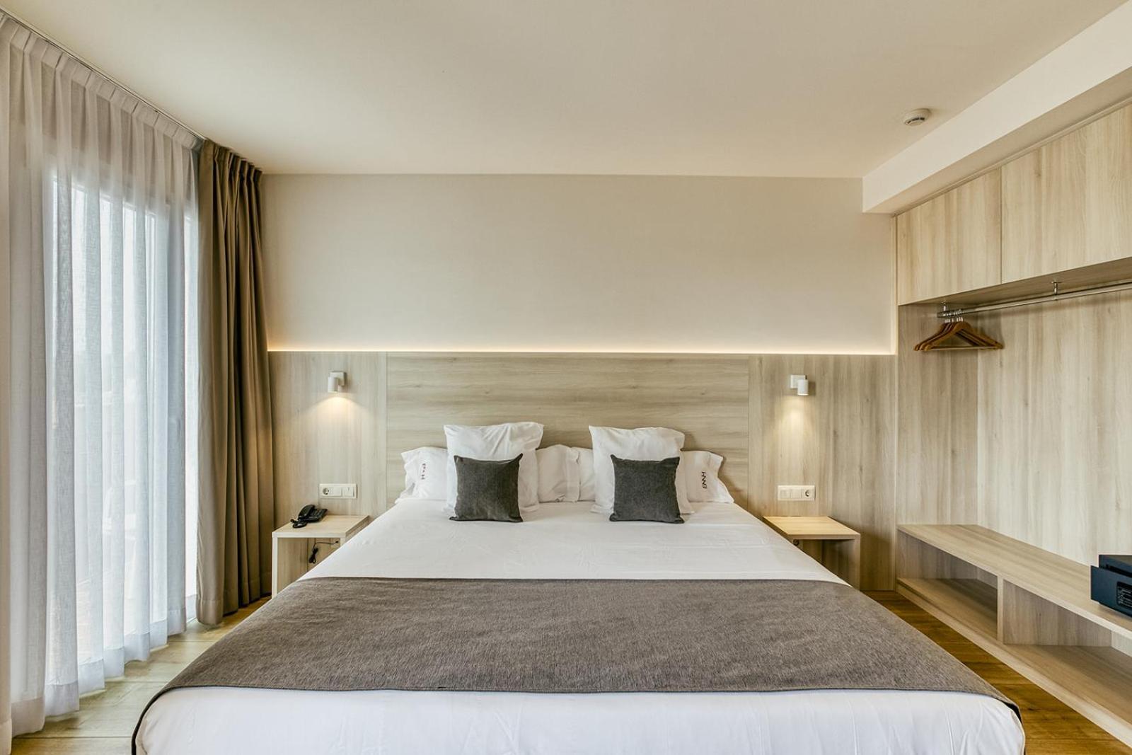 Hotel Emporium - Adults Only Кастельон-де-Ампуриас Экстерьер фото
